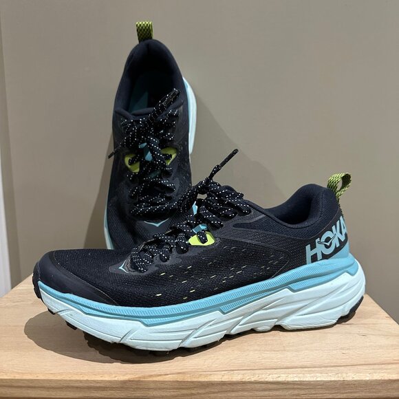 Women's Hoka Challenger ATR 6 Trail Running Shoes, Size 8 B - Picture 1 of 7